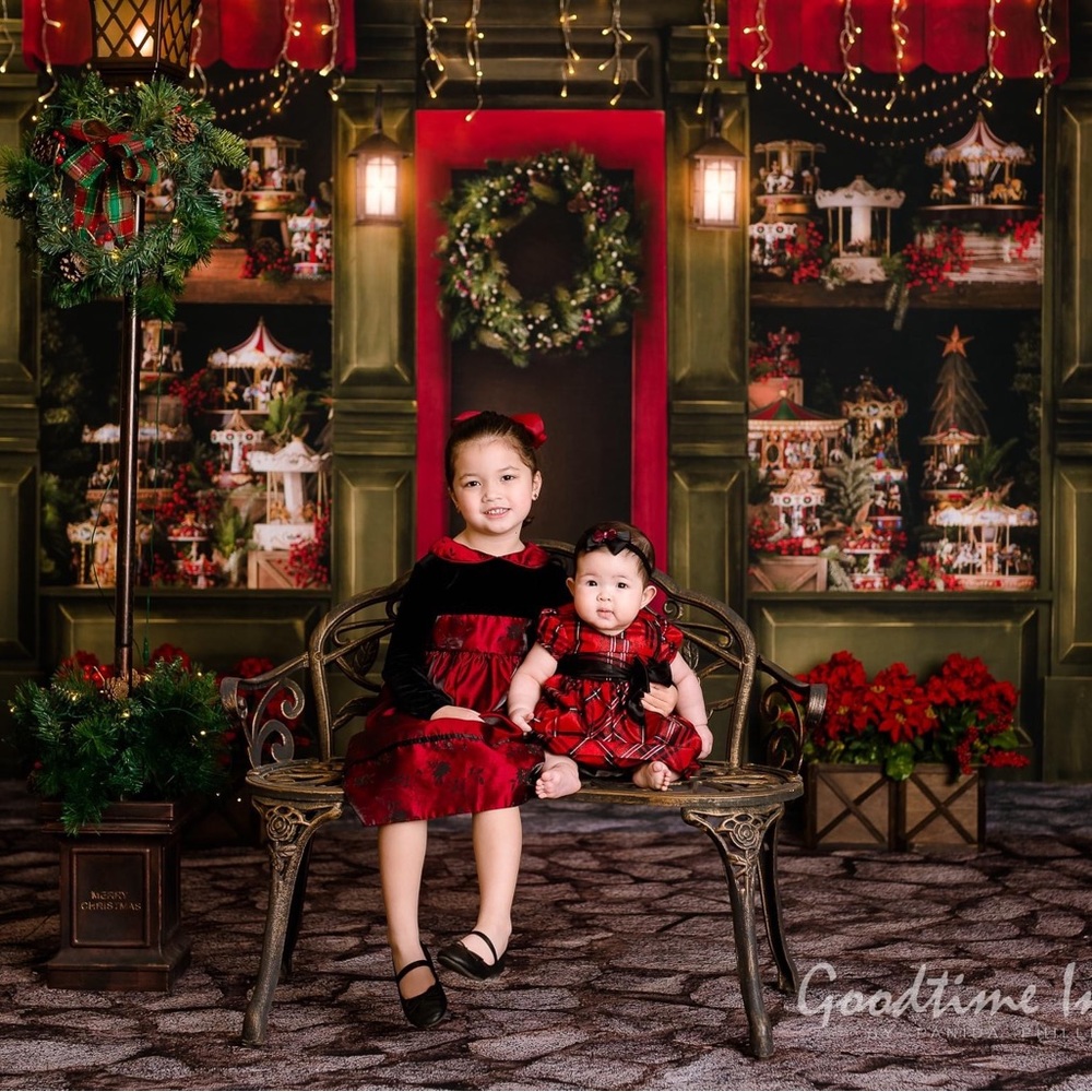 Christmas dress size 4 - Picture 2 of 4